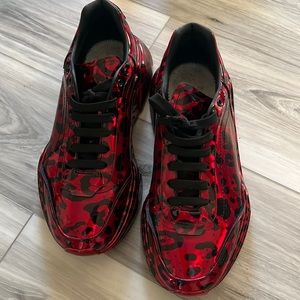 Size 11 Dolce Gabbana red and black Daymaster